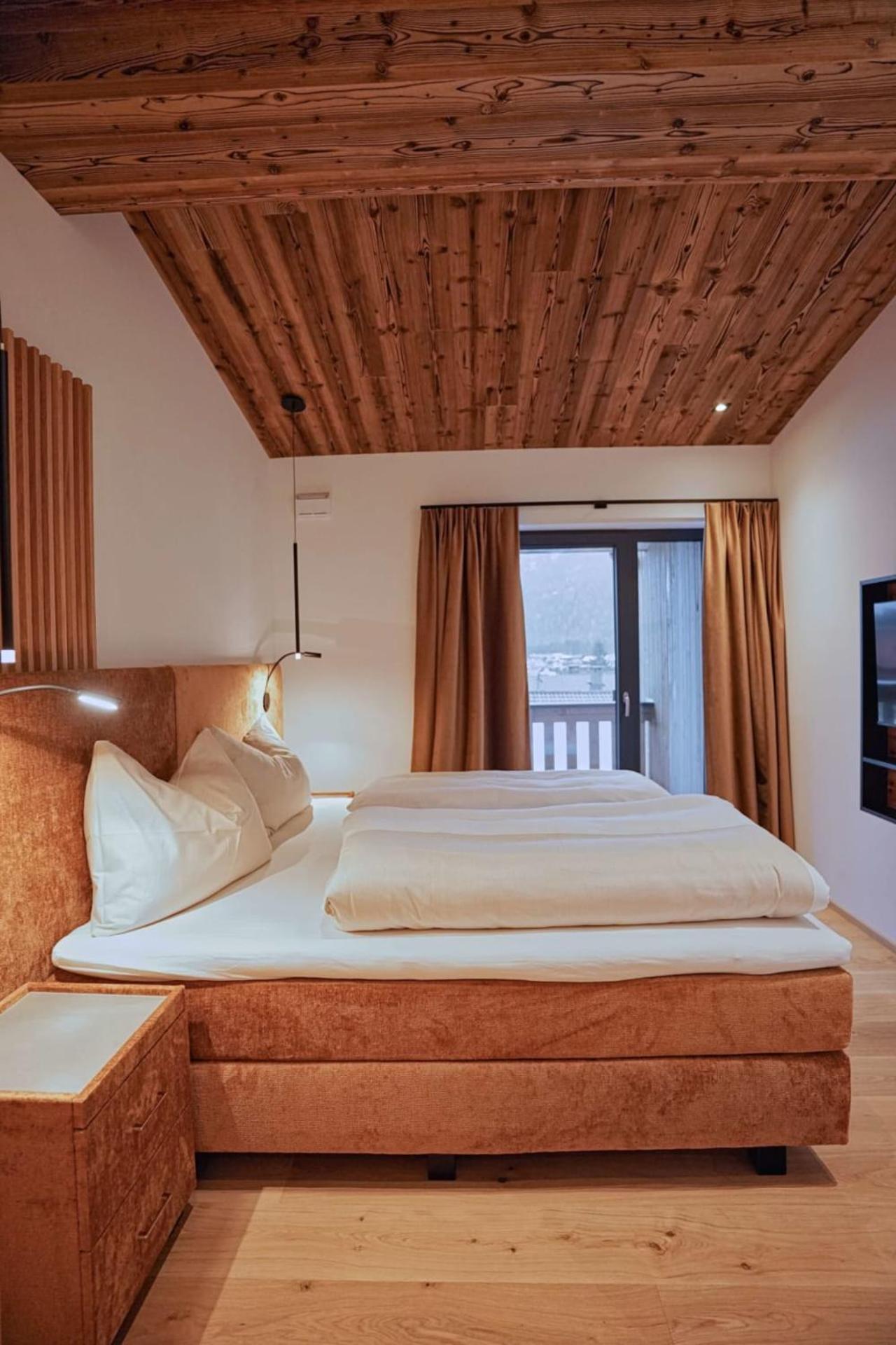 Hotel & Appartements Heigenhauser ヴァイトリンク エクステリア 写真