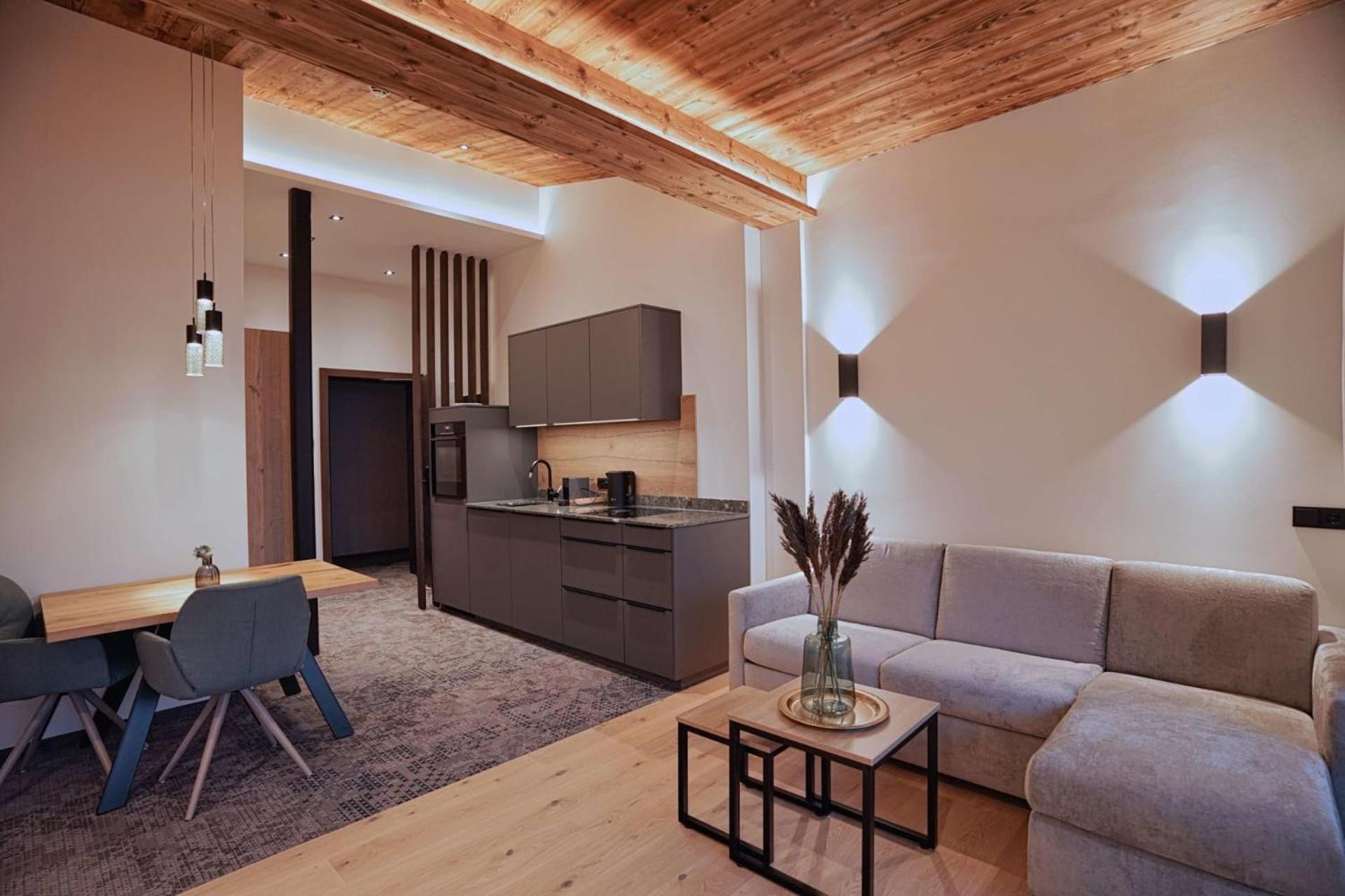 Hotel & Appartements Heigenhauser ヴァイトリンク エクステリア 写真